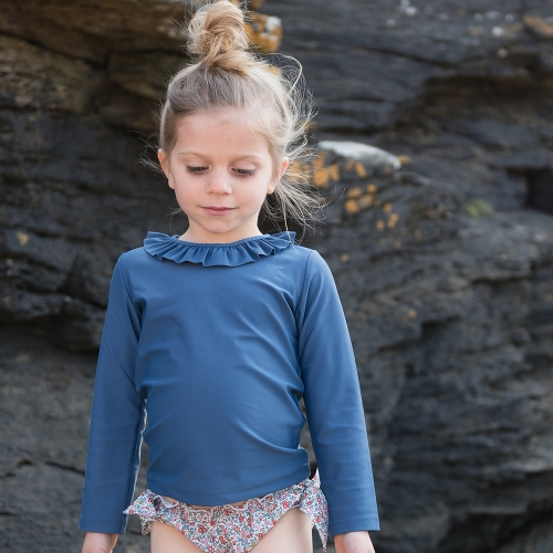 Top - anti-UV with a ruffle collar