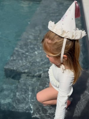 Notre petit rayon de soleil en direct de Cannes,